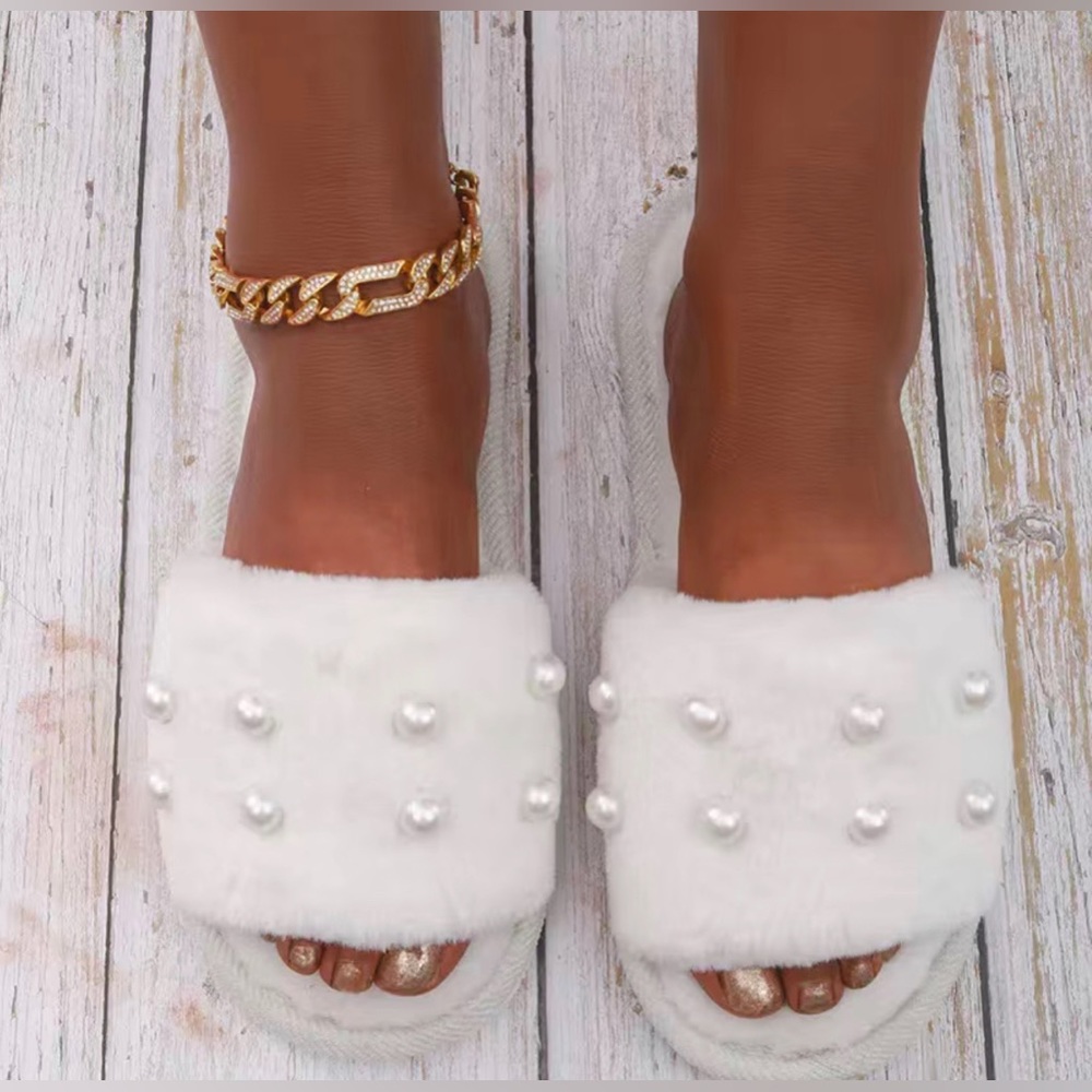 Faux Pearl Bedroom Slippers